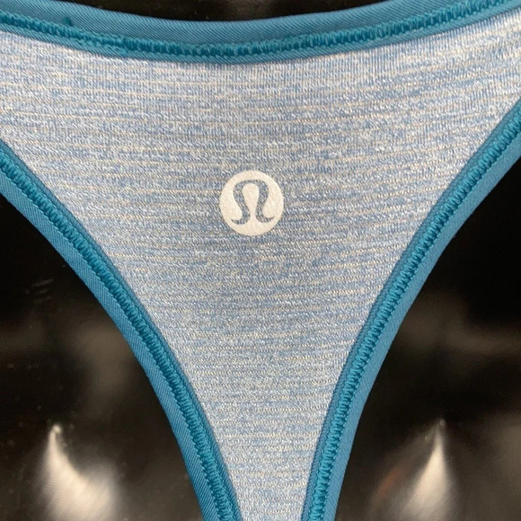 Lulelemon T-Back Halter Tank - Picture 4 of 6